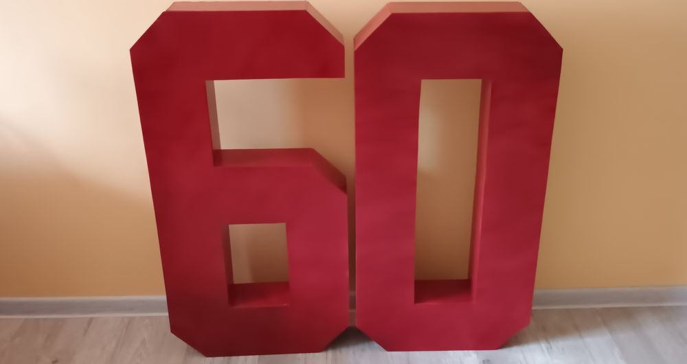 Обемни, кухи, цветни цифри, букви и форми за балони