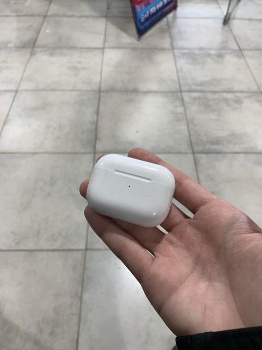 продам аирподс про срочно