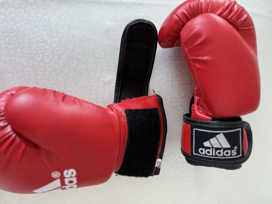 Перчатки боксерские