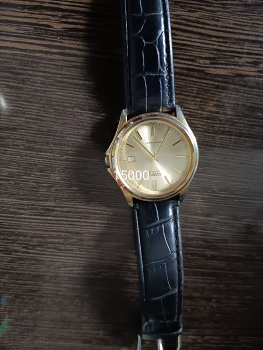 Продам часы разные