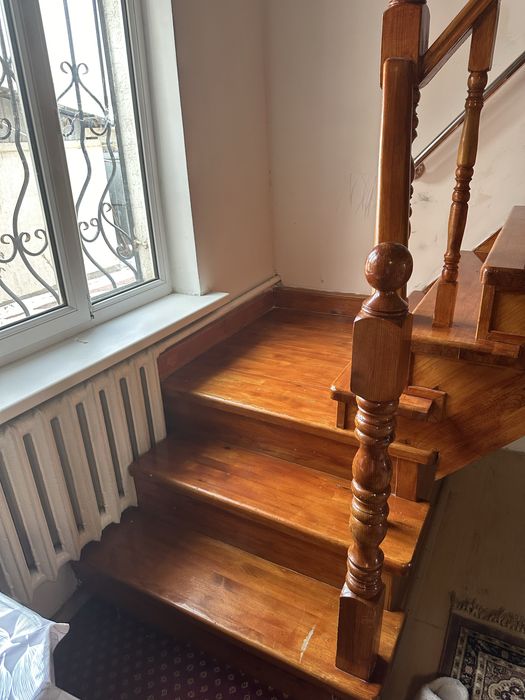 деревянная лестница