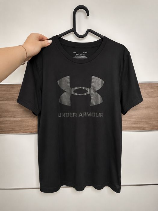 Under Armour черна тениска S/M