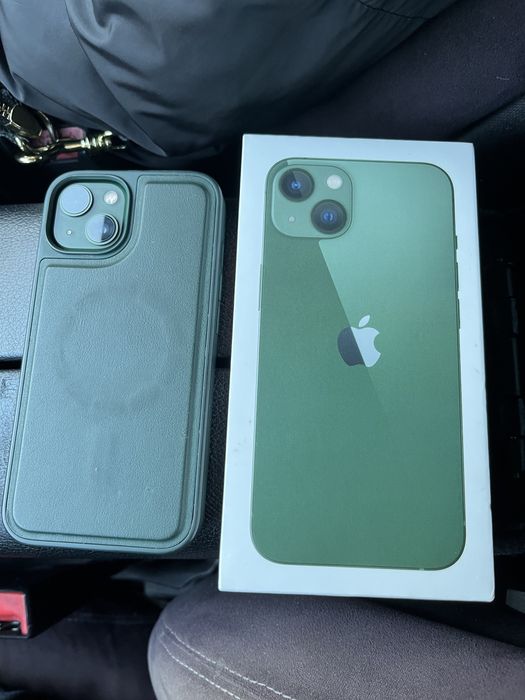 Продам iPhone 13 память 128 Гб