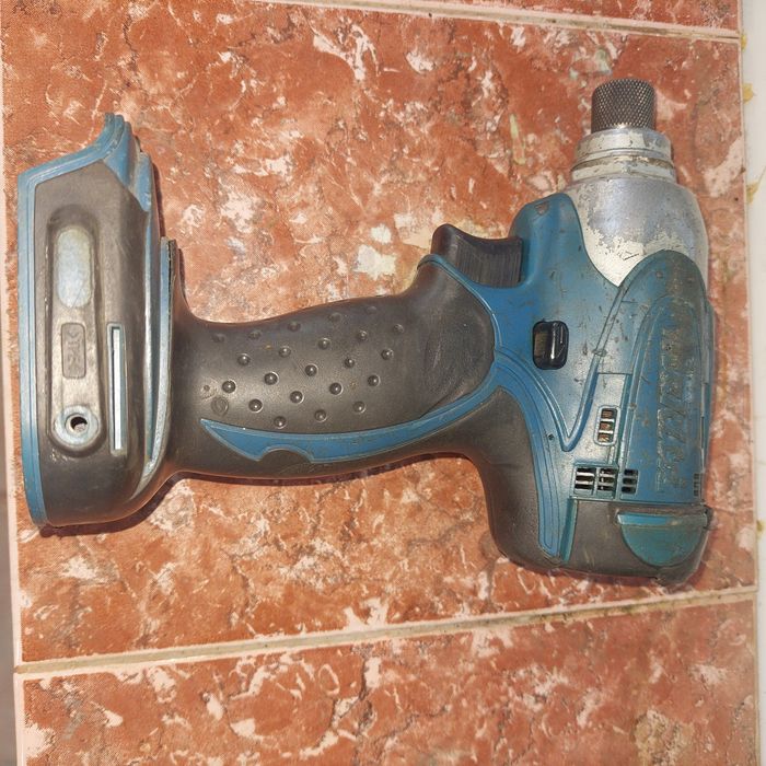 Импакт драйвер макита