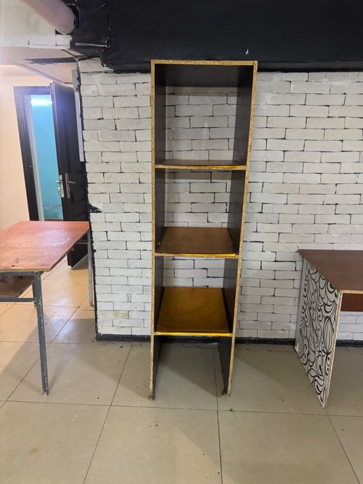 Отдам даром стол полку доску