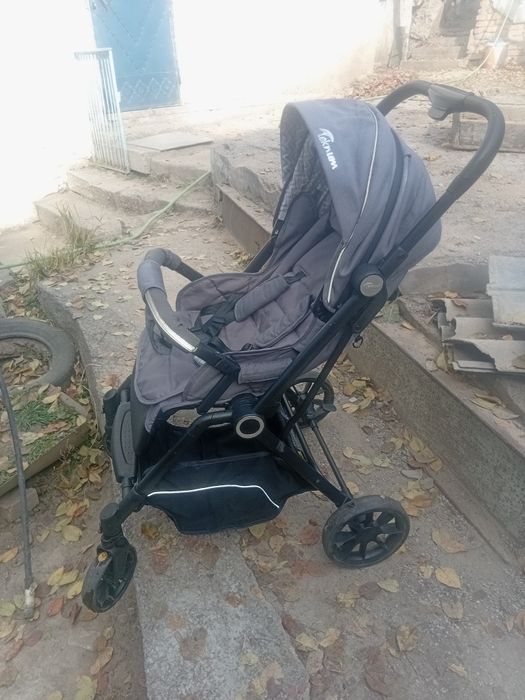 Продам коляску в хорошем состоянии