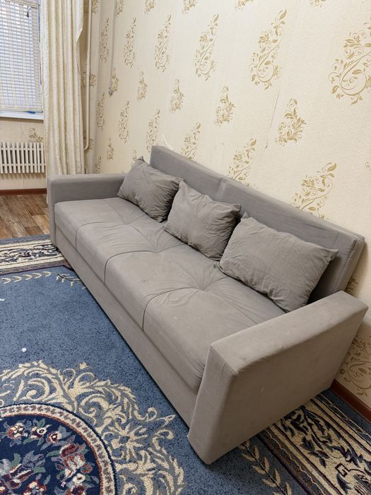 Диван сатылады срочно.