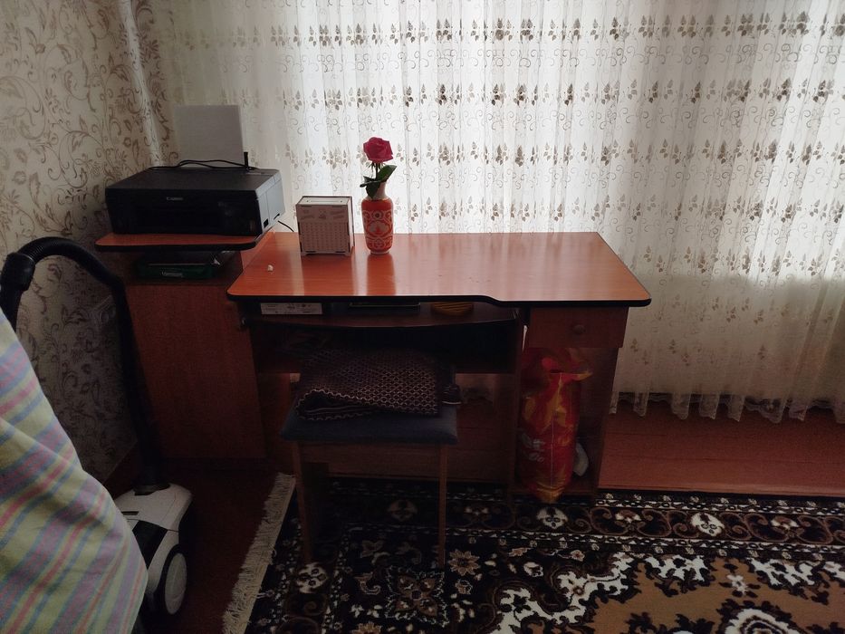 Компьютер столи тортмали