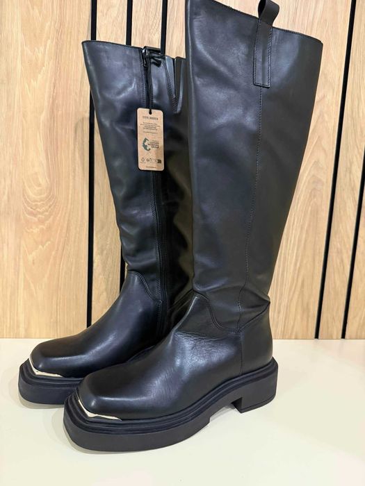 Нови дамски ботуши Steve Madden