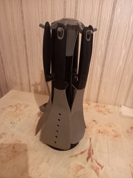 Набор кухонных инструментов