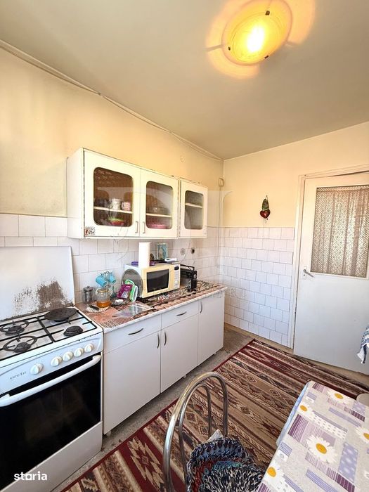 Apartament decomandat / etaj intermediar / Zona Grigorescu