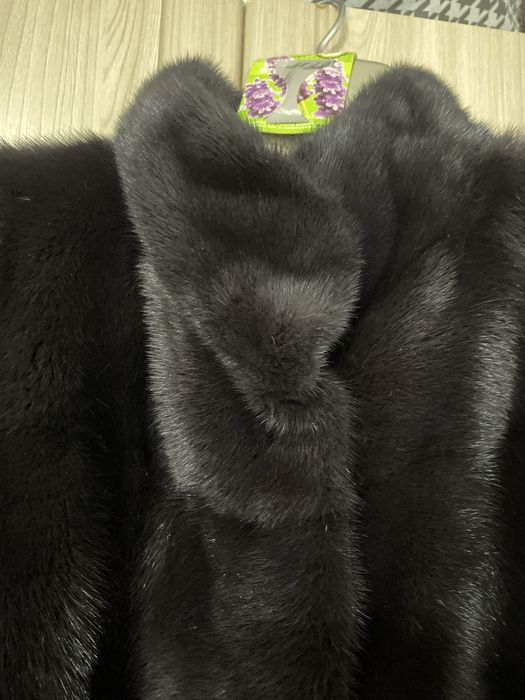 Продам шубу новую 44 размер