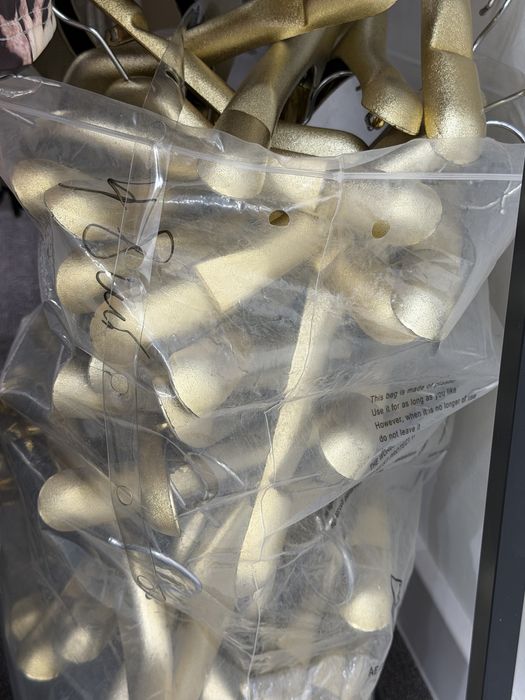 Вешалки для одежды