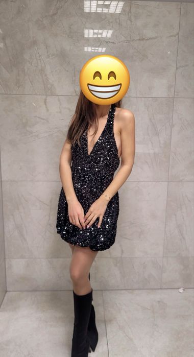 Рокля Zara тип балон с пайети и гол гръб
