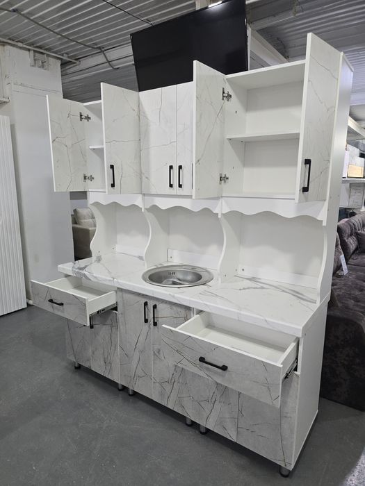 Кухонный гарнитур