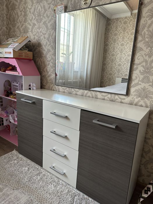 Спальный гарнитур