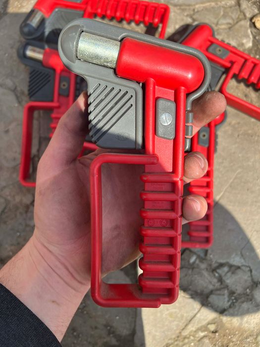 Аварийно чукче, чук за чупене на стъкло