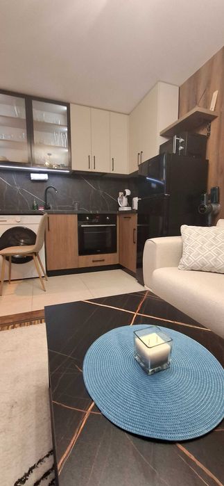 Дава се под наем Едностаен апартамент в Хасково, Център - 30 кв.м за 81.6 € - Снимка #3