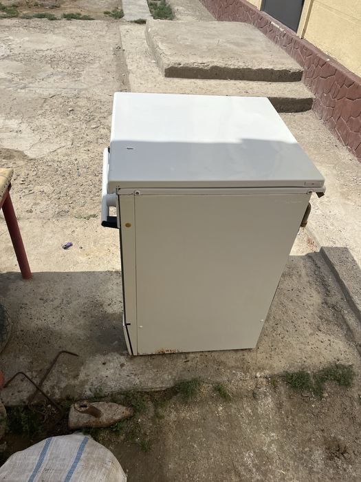 Продам газовую плиту