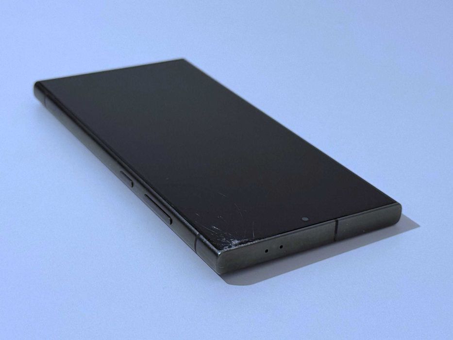 Бартер! Samsung Galaxy S24 Ultra Titanium Black (Черен)