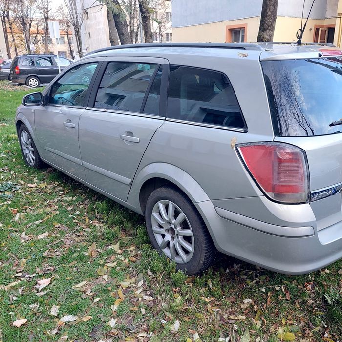 Opel Astra H 1.9 CDTI automata