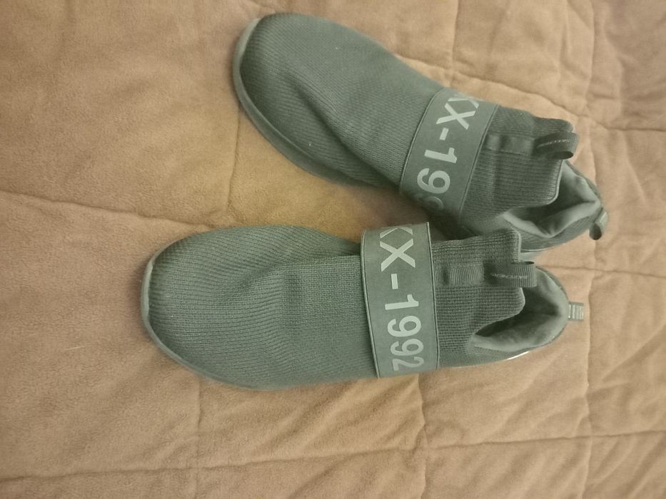 Мъжки спортни обувки 45 номер