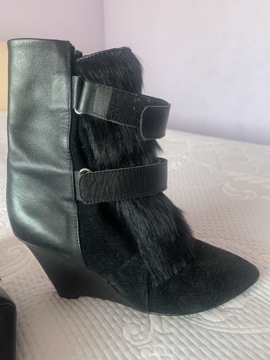 Продам женскую обувь