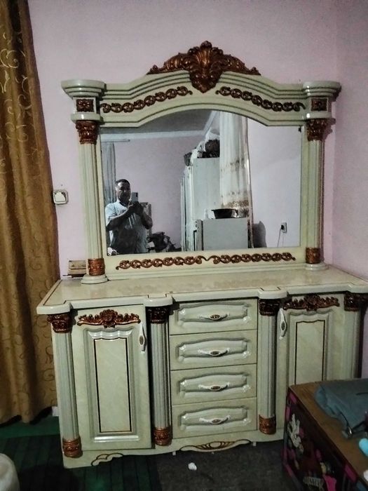 Спалний гарнитур