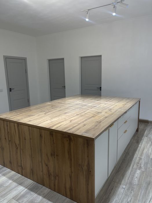 Коммерциялық помещение жалға беріледі — 100 м²