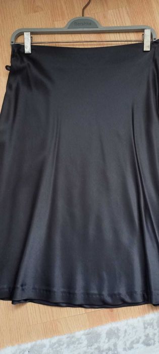 Fusta si bluza,de ocazie Luca Magazin marime S