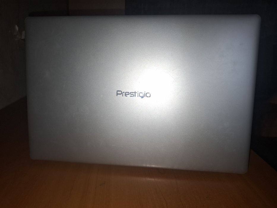 Продам нетбук prestigio