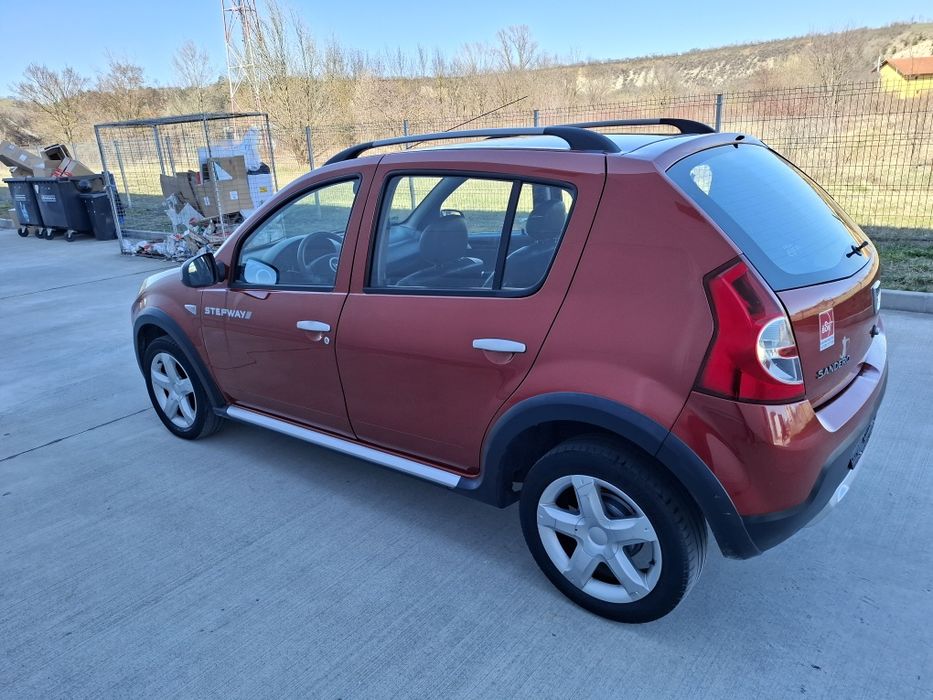 Dacia Sandero stepway an 2012 1.6 benzina euro 5 Germania jenti carte service