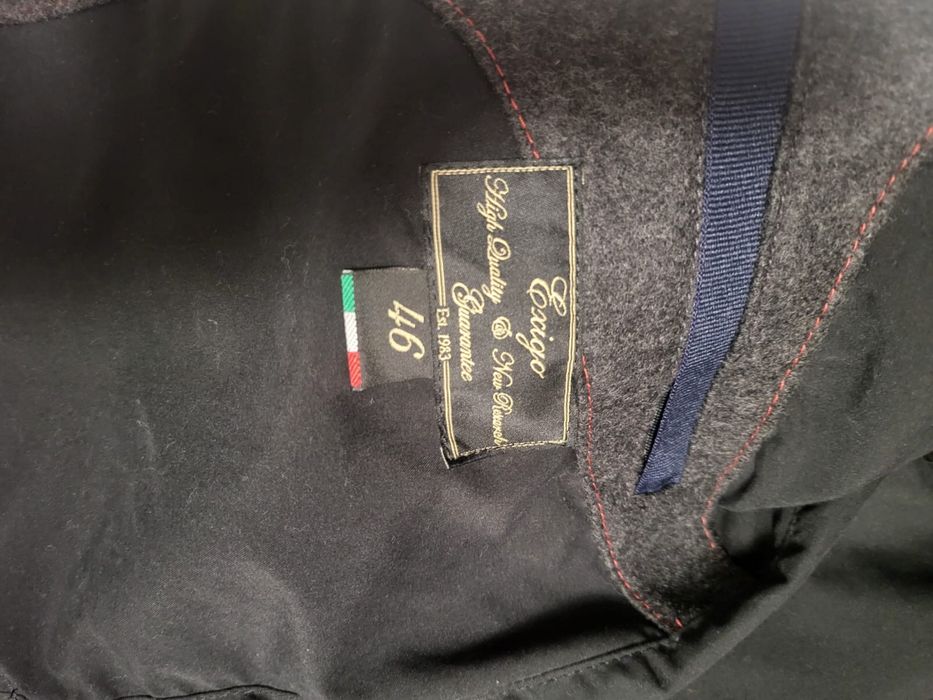 Exigo- palton brand de lux !