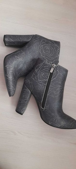 Нови дамски боти 36  номер