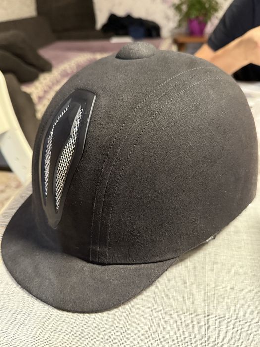 Шлем для верховой езды