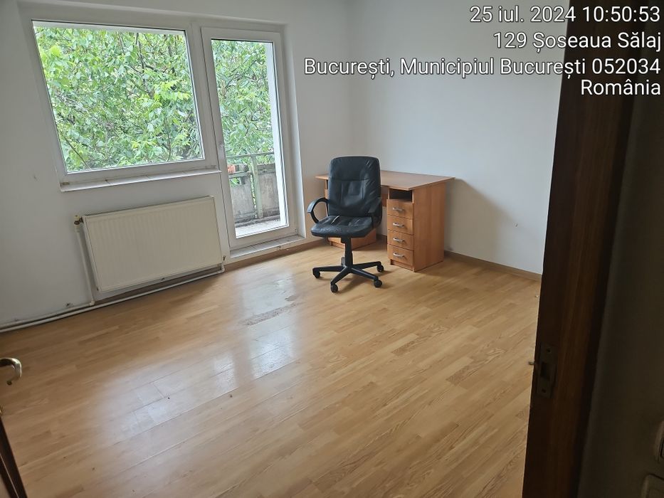 Cameră de închiriat