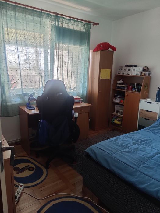 Vând apartament cu 3 camere