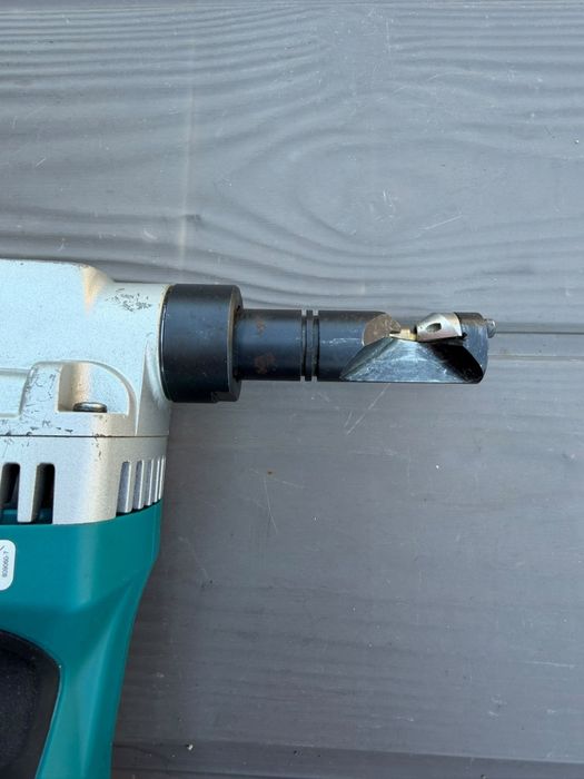 Makita foarfeca de tabla pe acumulator