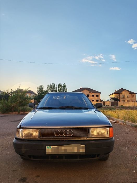 Продаётся автомобиль Audi 80 B3