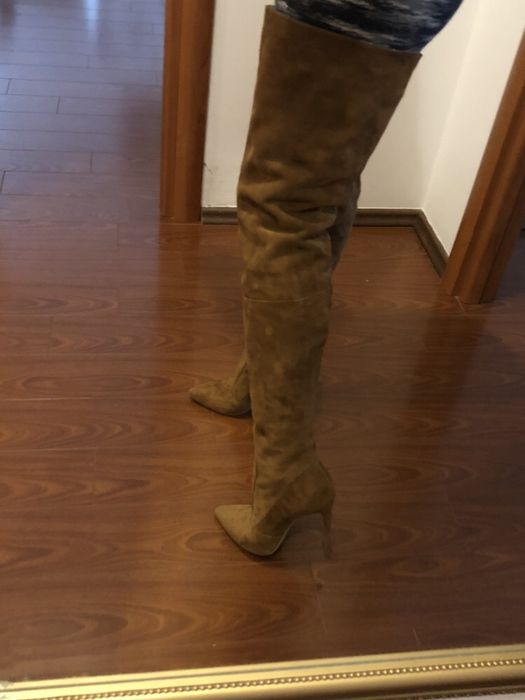 Cizme din piele peste genunchi