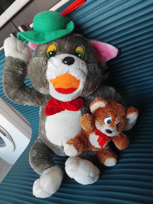 Tom & Jerry голяма играчка Том и Джери - котка и мишка