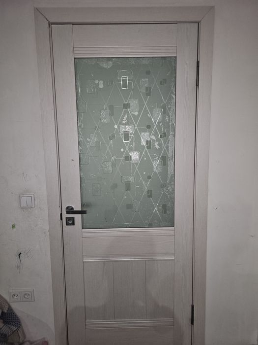 Продам двери срочно не дорого 5000