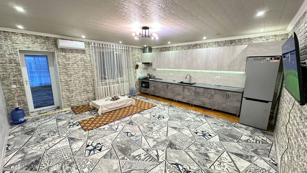 Продаётся дом  в Геофизике.