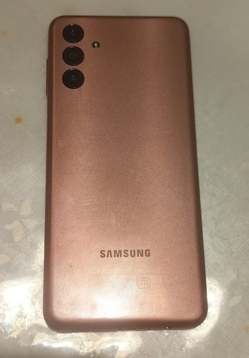 Samsung А04s идеал