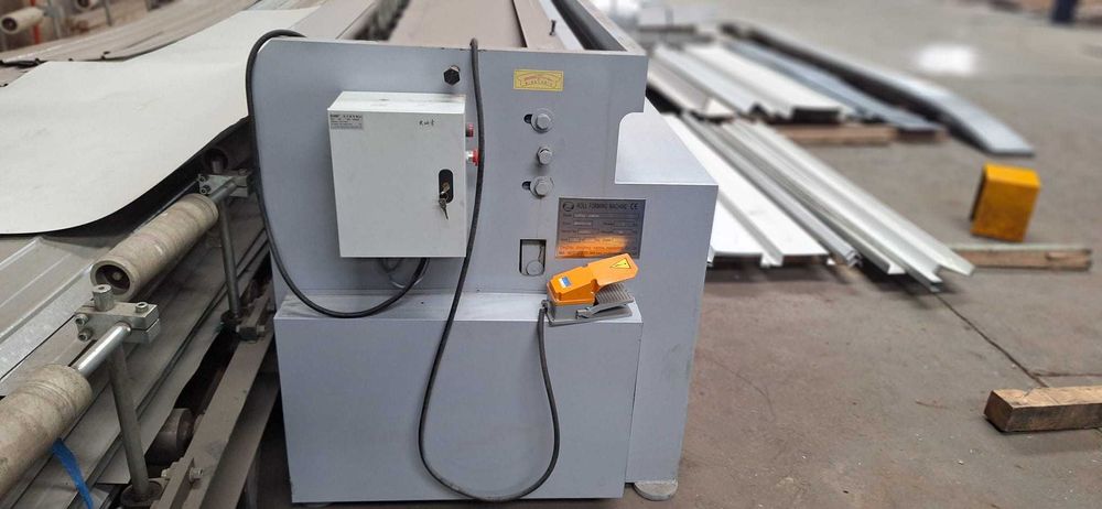 Ghilotina noua metal de vanzare 3 metri