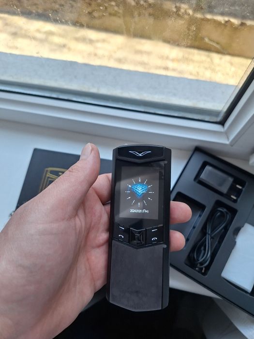 Телефон Vertu Новый в коробке!
