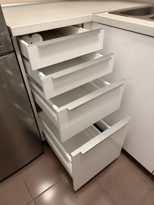 Vand mobila Ikea + electrocasnice