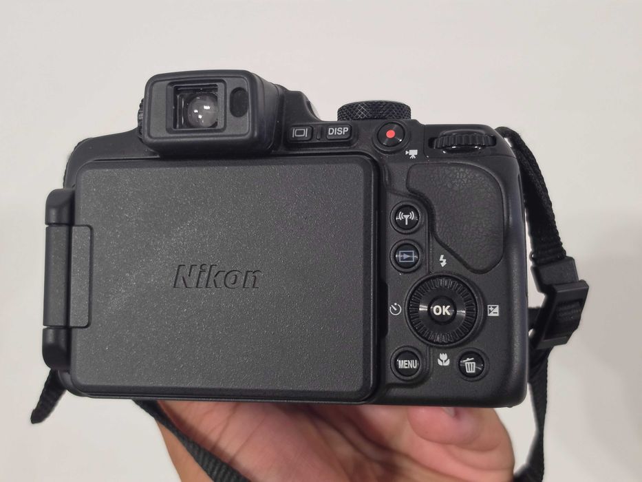 Aparat foto digital Nikon Coolpix P610 16MP 60x Zoom WiFi