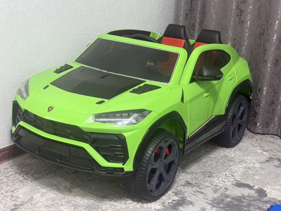 Продам электромобиль Lamborghini Urus