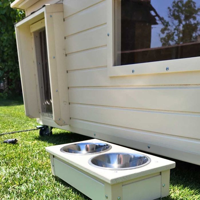 Cusca Caine Izolata Cu Incalzire Pregatita Pentru Iarna Full Options